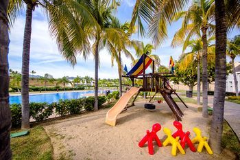 B Nayar Family Luxury Suites & Villas Residences - Ocean View & All Inclusive Available
