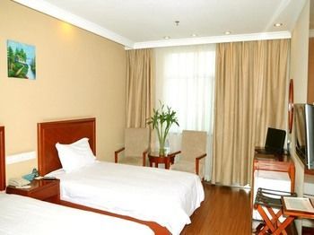 GreenTree Inn Jining Wenshang Baoxiang Temple Express Hotel