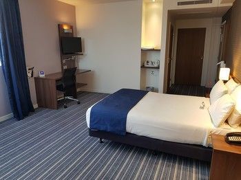 Holiday Inn Express Wakefield, an IHG Hotel