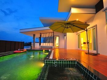 Outdoor Pictures 23