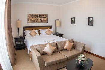 Palace Gate Hotel & Resort