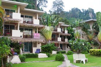 Mama Beach Residence- SHA Certified