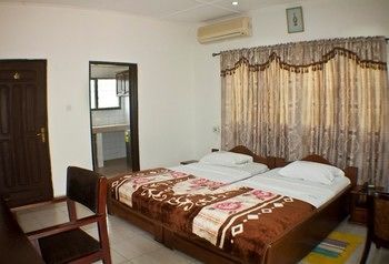 Modak Royal Hotel
