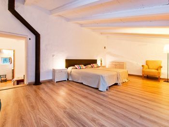 Villa Cas Pomer, pool and garden in Costitx