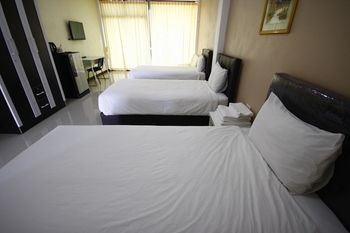 Charoensuk Grand Hotel