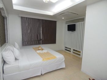 Fluke Residence