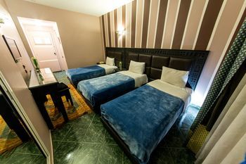 Hotel Akouas