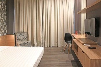 ZEN Premium Sampoerna Strategic Square