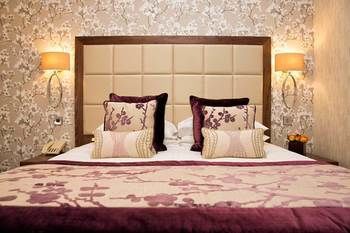 Lodore Falls Hotel & Spa