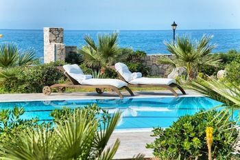 Cretan Beachfront Villas