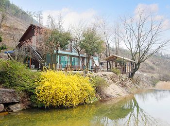 Suncheon Pool Valley Pension