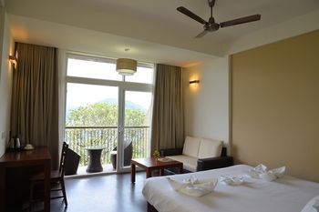 Shola Crown Resort, Munnar