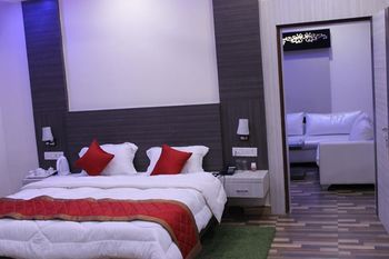 Kitchen Hut Hotel