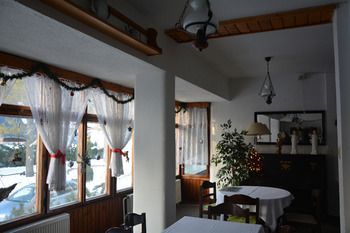Hotel Maxov