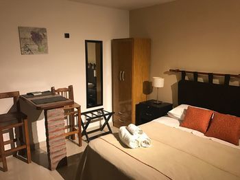 Ayres Village Apart