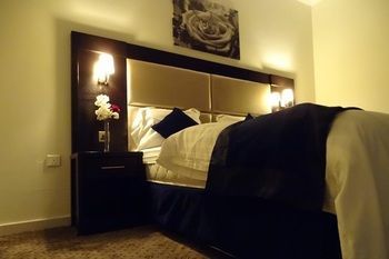 Al Makarim Hyat Furnished Units 3