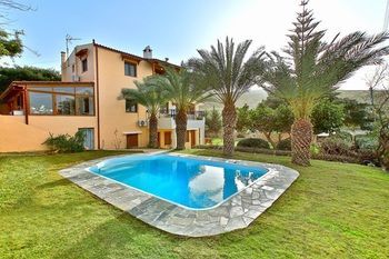 Karteros Villa
