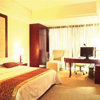 Furan Hotel