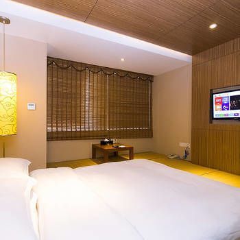 Elan Boutique Hotel