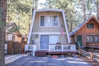 A Humble Hilltop Hideaway - 1 FREE Ski/Board Rental! 2BR/2BA/WiFi/Dog Friendly with Fenced Yard