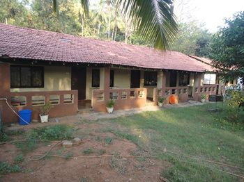 Raikar Guest House