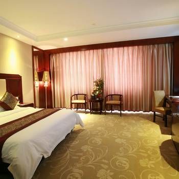 Tianmen Huatai Hotel