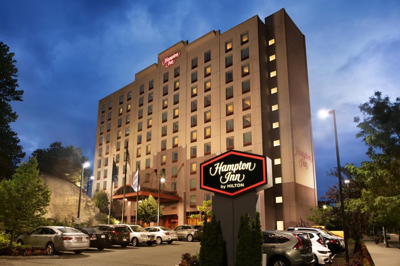 Hampton Inn New York - LaGuardia Airport