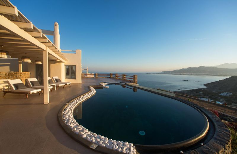 Naxos Rock Villas