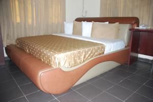 GRANDLUXE HOTEL