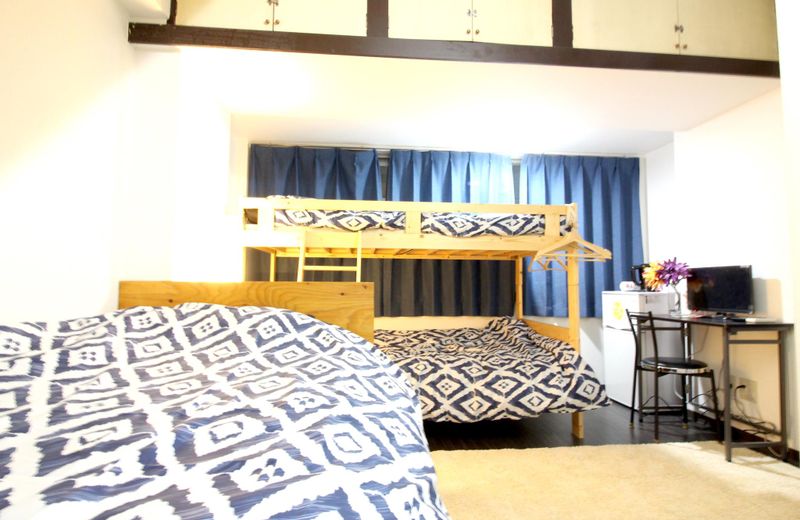 302 Maruko Guest house near Tsukiji and Disneyland