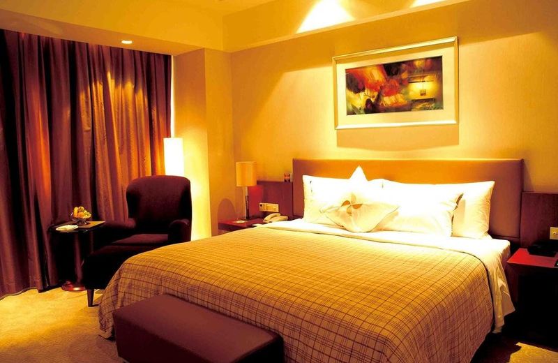 Merryland Traders Hotel