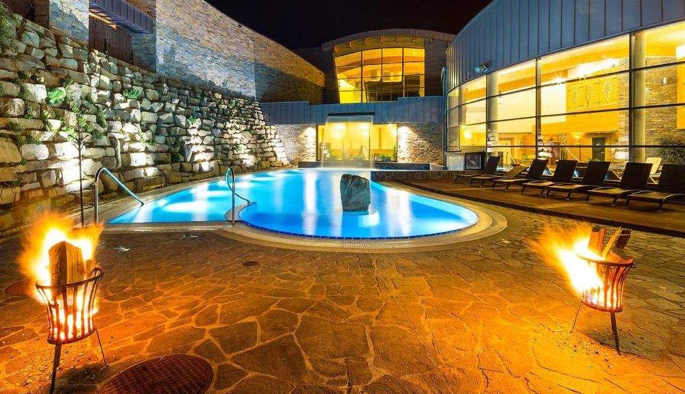Outdoor Pictures 24