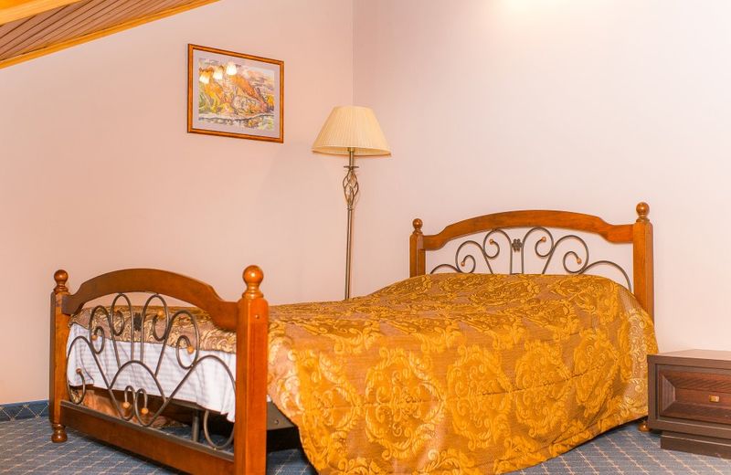 Hotel 903