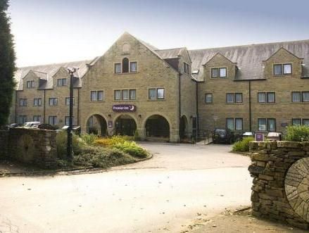Premier Inn Huddersfield North