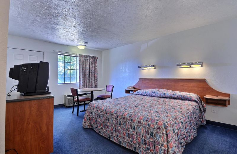 Days Inn by Wyndham Indianapolis South