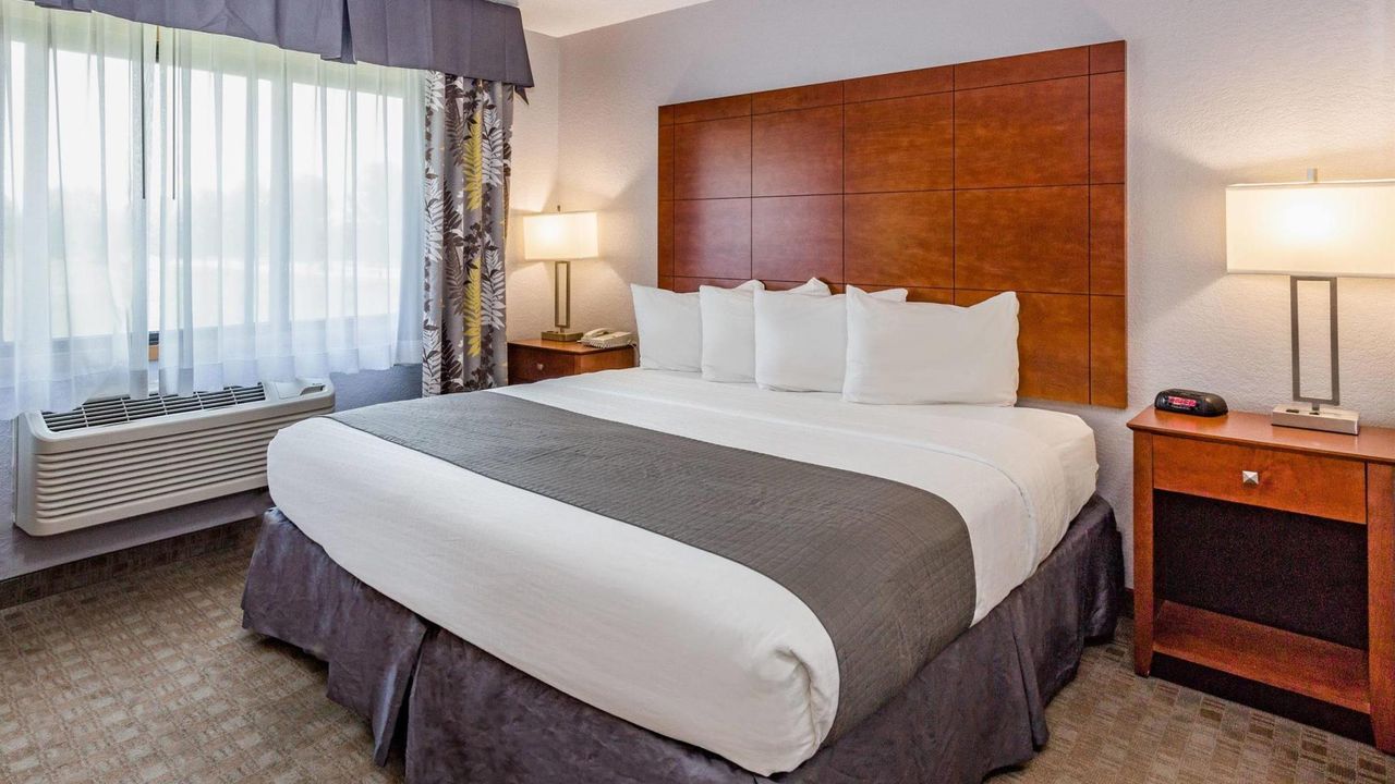 AmericInn by Wyndham Ankeny/Des Moines