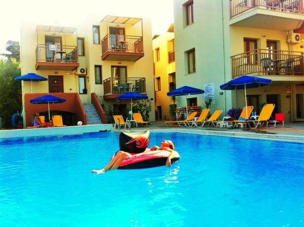Alexandros M Hotel studios & aparts