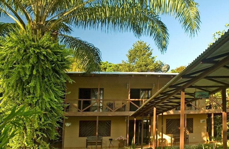 Manatus Hotel