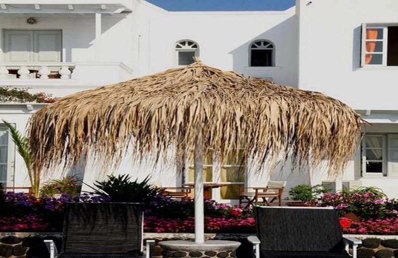 NIKKI BEACH RESORT & SPA SANTORINI