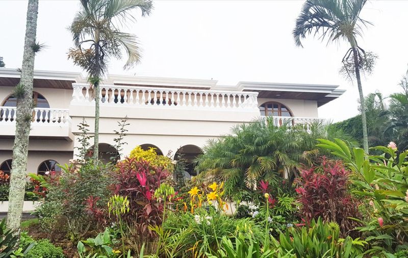 Buena Vista Chic Hotel