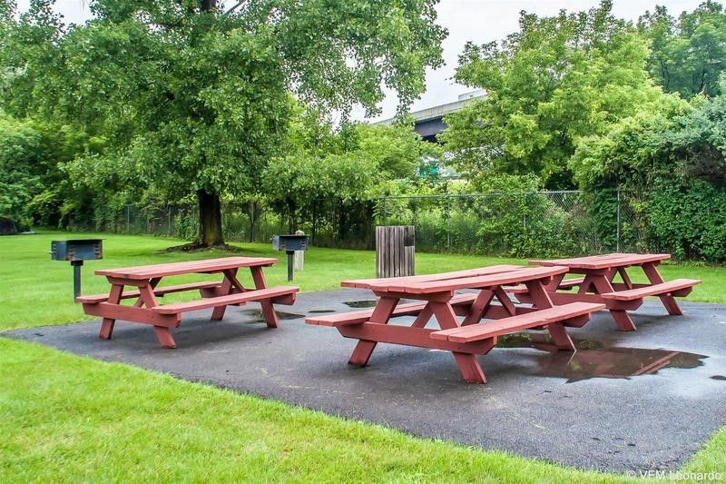 Outdoor Pictures 19