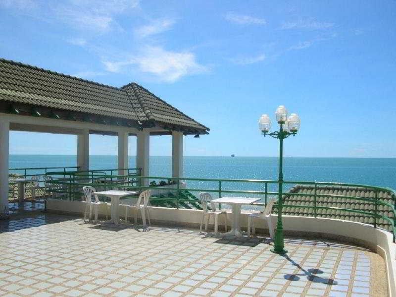 Outdoor Pictures 24