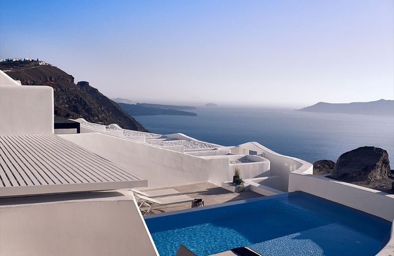 Cavo Tagoo Santorini