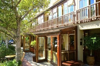 iKhaya Lodge