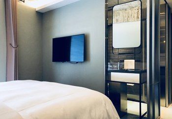 Hive Hotel