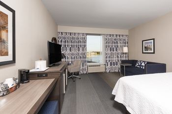 Hampton Inn & Suites Indianapolis-Keystone, IN