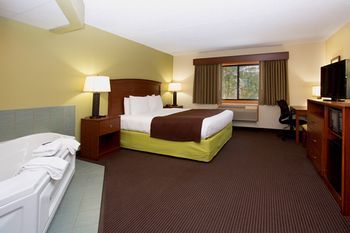 Cobblestone Hotel & Suites - Wisconsin Rapids
