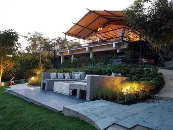 Outdoor Pictures 22