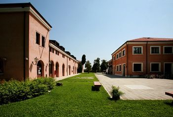 Outdoor Pictures 1