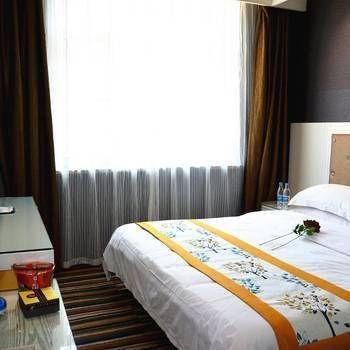 Huanghe Hotel